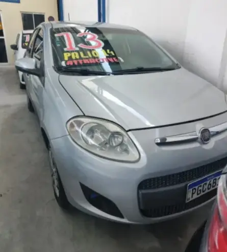 Carro Fiat Palio 2013 Attractive 1.4 8V (Flex)