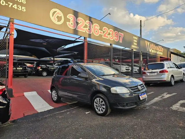 Carro Volkswagen Fox 2007 1.0 8V (Flex)