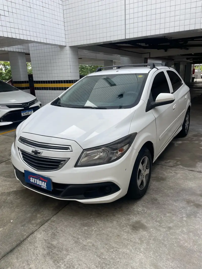 Chevrolet Onix 1.0 LT SPE/4