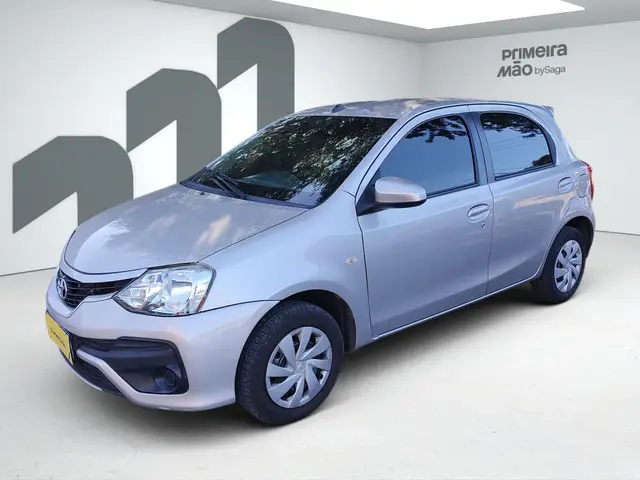 Carro Toyota Etios 2018 XS 1.5 (Aut) (Flex)