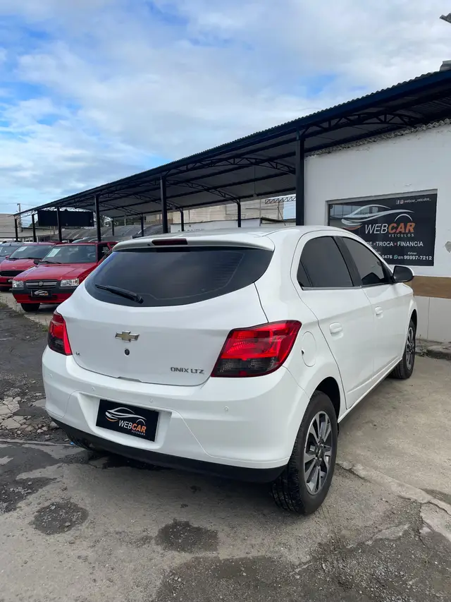 Carro Chevrolet Onix 2016 1.4 LTZ SPE/4