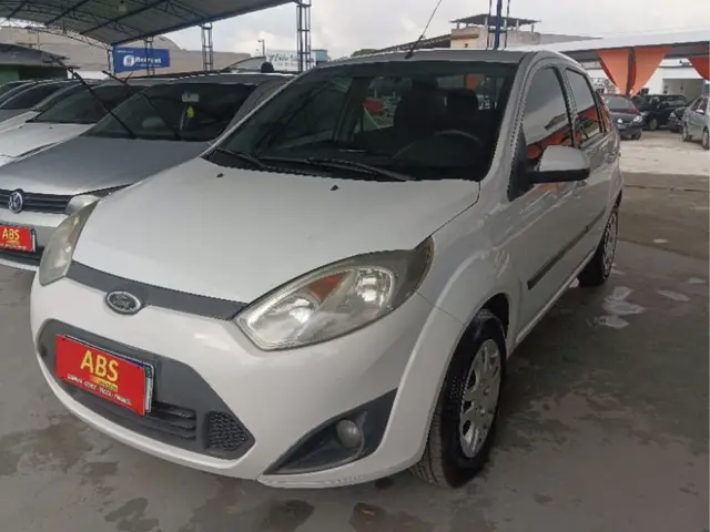 Carro Ford Fiesta Sedan 2013 SE 1.6 Rocam (Flex)