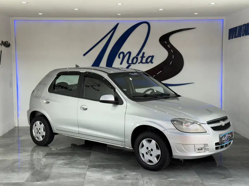 Chevrolet LT 1.0 (Flex)