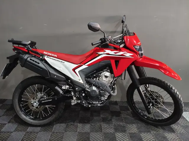 Moto Honda XR 300L 2025 Tornado