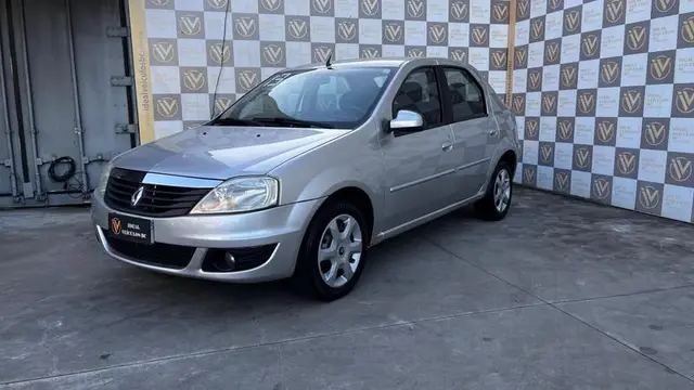 Carro Renault Logan 2013 Expression 1.0 16V (flex)