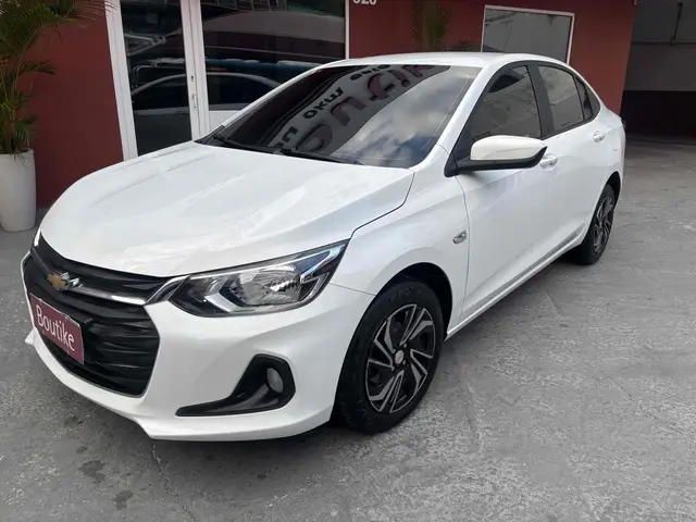 Carro Chevrolet Onix Plus 2024 LT 1.0