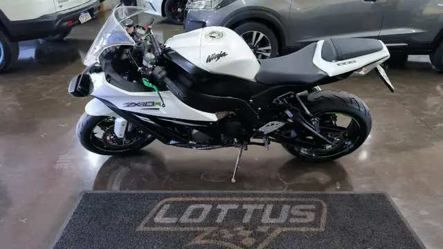Moto Kawasaki Ninja 2014 Zx 10R