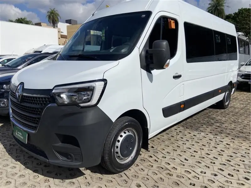 Renault Master Minibus Executive L3H2