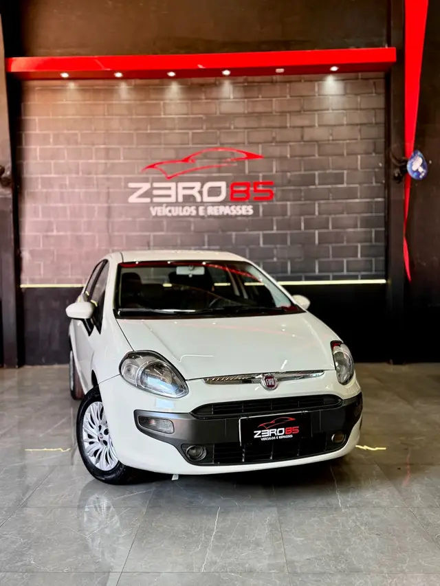 Carro Fiat Punto 2015 Essence 1.6 16V (Flex)