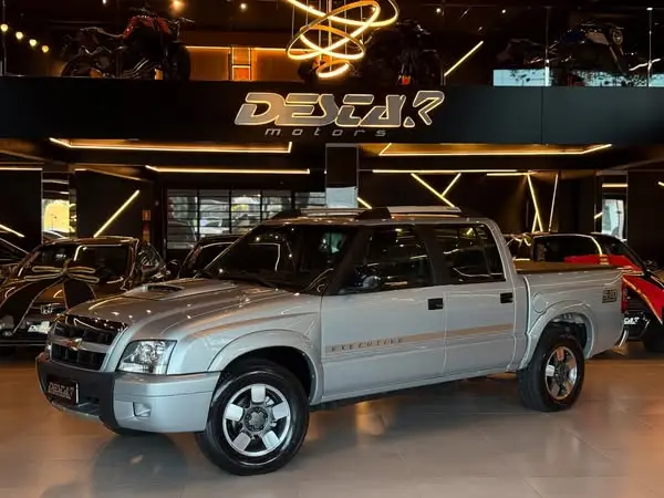 Carro Chevrolet S10 Cabine Dupla 2011 S10 Executive 4x2 2.4 (Flex) (Cab Dupla)