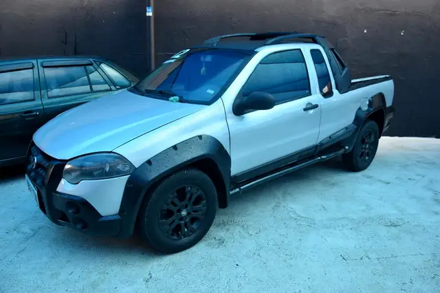 Carro Fiat Strada 2012 Adventure 1.8 16V (Flex) (Cabine Estendida)
