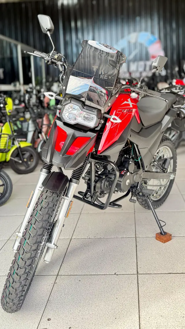 Moto Shineray SHI 175 2025 CBS