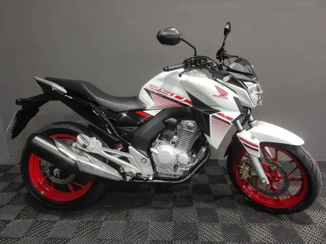 Moto Honda CB 250F Twister 2022 (CBS)