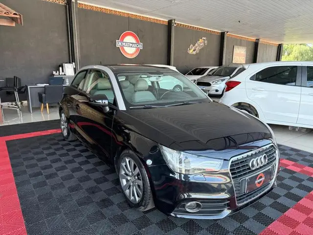 Carro Audi A1 2011 1.4 TFSI Attraction S Tronic