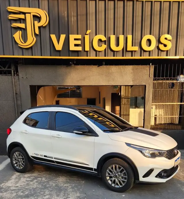 Carro Fiat Argo 2020 1.3 Trekking (Flex)