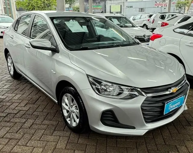 Carro Chevrolet Onix Plus 2022 1.0 LT (Flex)