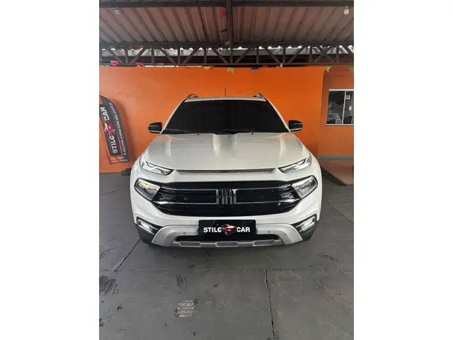 Carro Fiat Toro 2023 Volcano 1.3