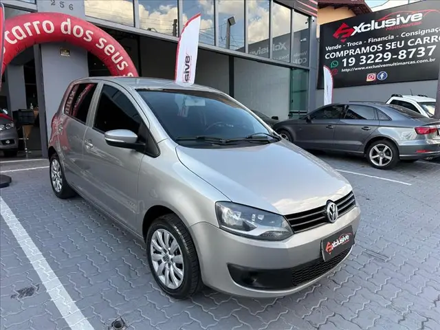 Carro Volkswagen Fox 2012 1.0 VHT (Flex) 4p