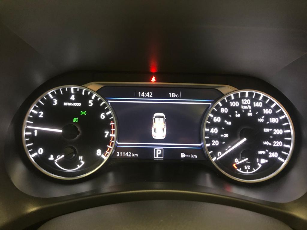Sentra Exclu. Int. Premium 2.0 16V Aut.