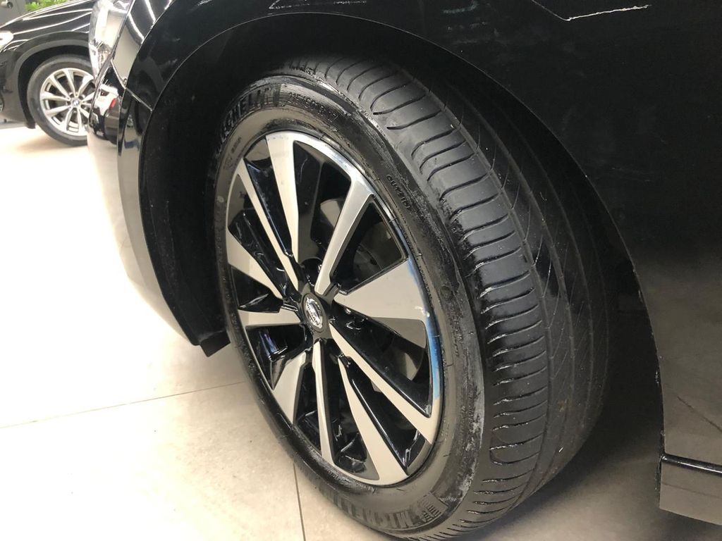 Sentra Exclu. Int. Premium 2.0 16V Aut.
