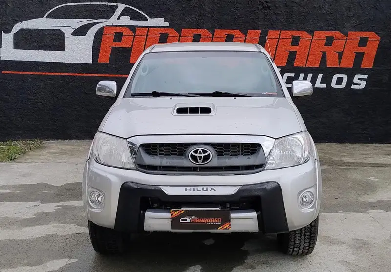 Toyota Hilux SRV 4x4 3.0 (cab. dupla)