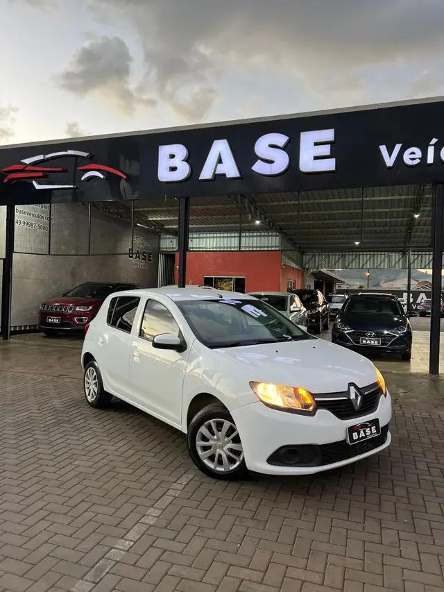 Carro Renault Sandero 2017 Expression 1.6 16V SCe (Flex)