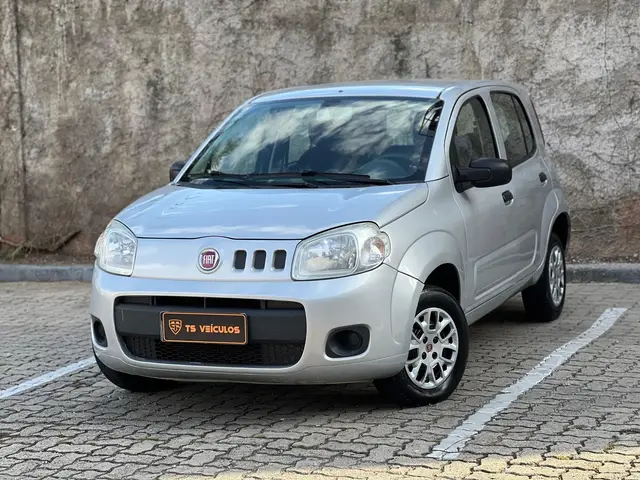 Carro Fiat Uno 2015 Vivace 1.0 8V (Flex) 4p