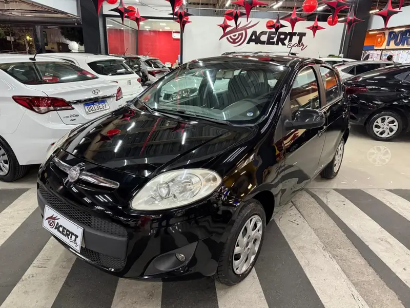 Fiat Palio Attractive 1.0 8V (Flex)