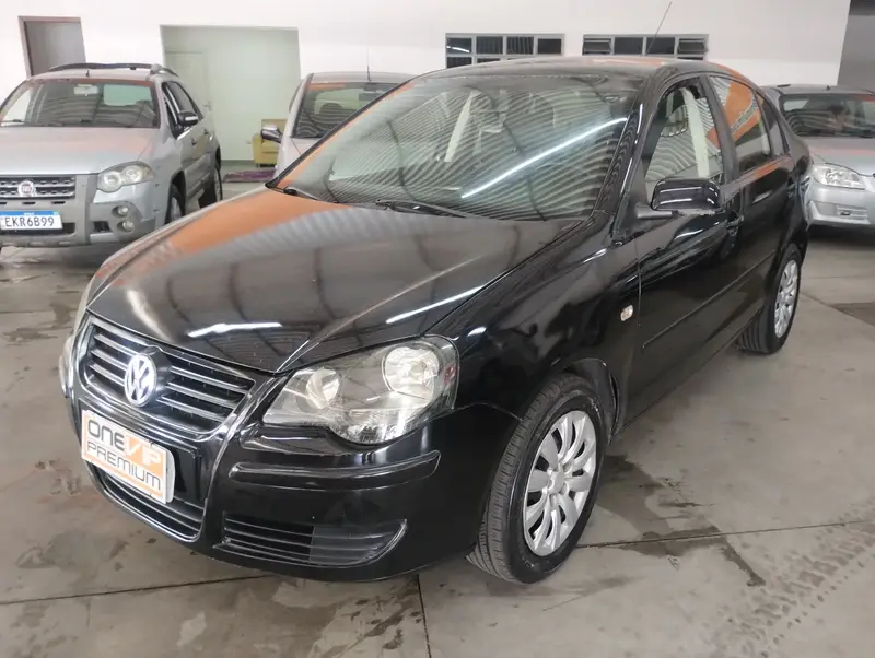 Volkswagen Polo Sedan 1.6 8V (Flex)