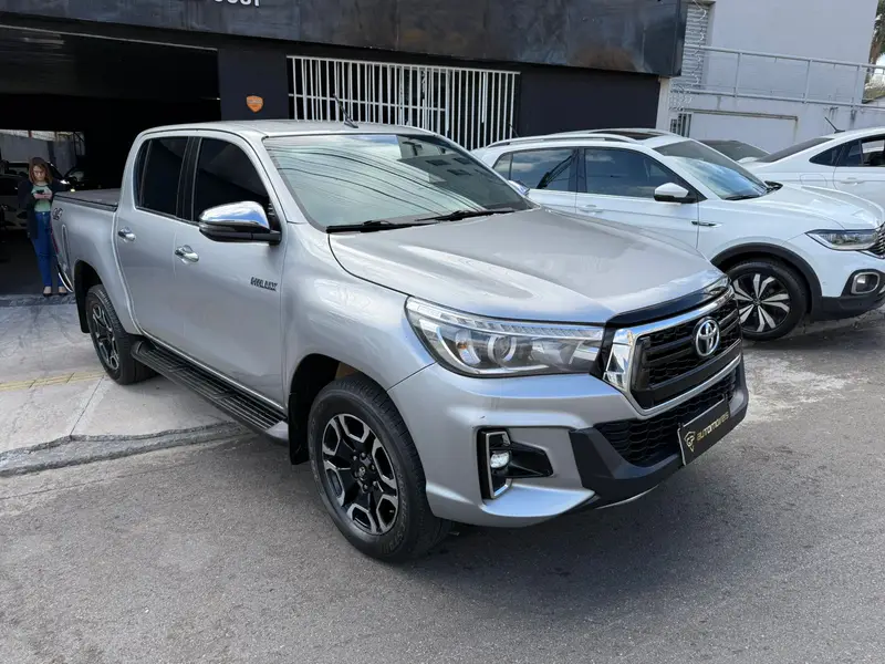 Toyota Hilux Cabine Dupla Hilux 2.8 TDI SRX CD 4x4 (Aut)