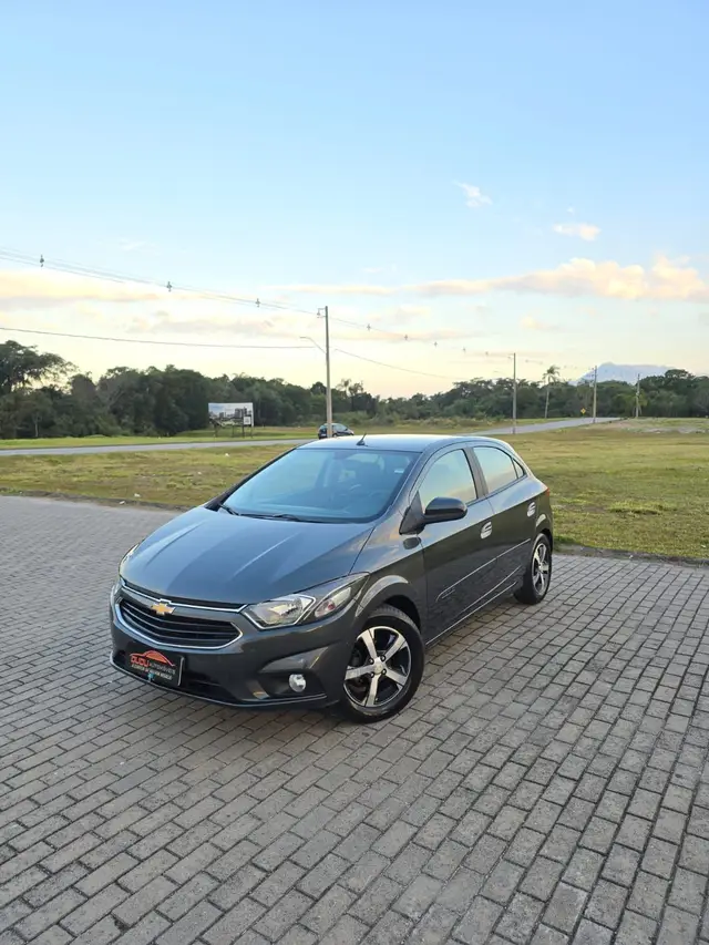 Carro Chevrolet Onix 2018 1.4 LTZ SPE/4 (Aut)