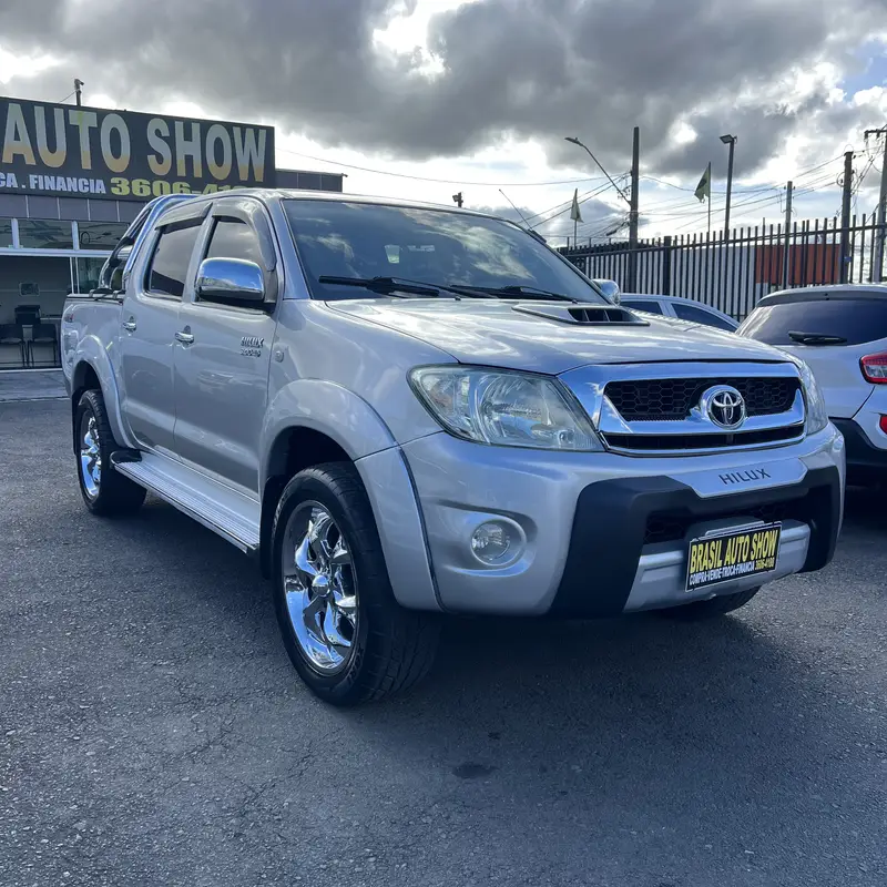 Toyota Hilux SRV 4x4 3.0 (cab. dupla)