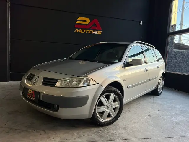 Carro Renault Megane Grand Tour 2008 Mégane Grand Tour Dynamique 1.6 16V (flex)
