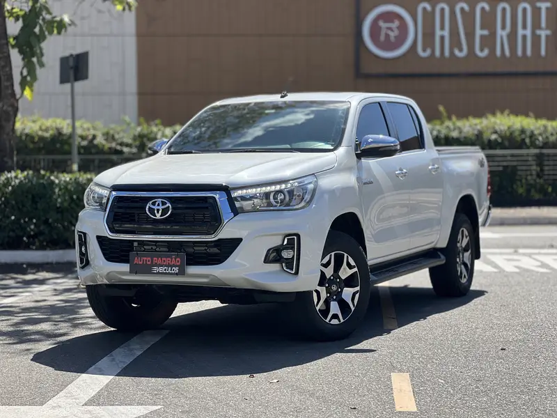 Toyota Hilux Cabine Dupla Hilux 2.8 TDI SRX CD 4x4 (Aut)