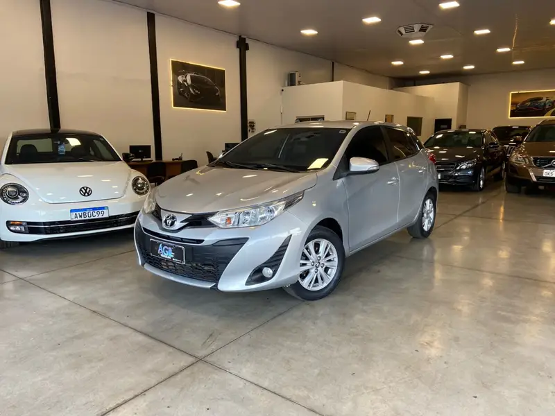 Toyota Yaris 1.3 XL CVT (Flex)