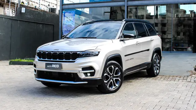 Carro Jeep Commander 2023 Limited 1.3 T270