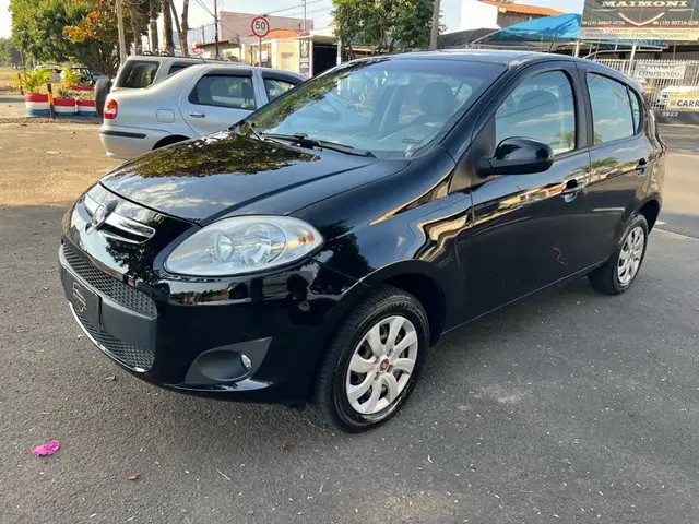 Carro Fiat Palio 2013 Attractive 1.0 8V (Flex)