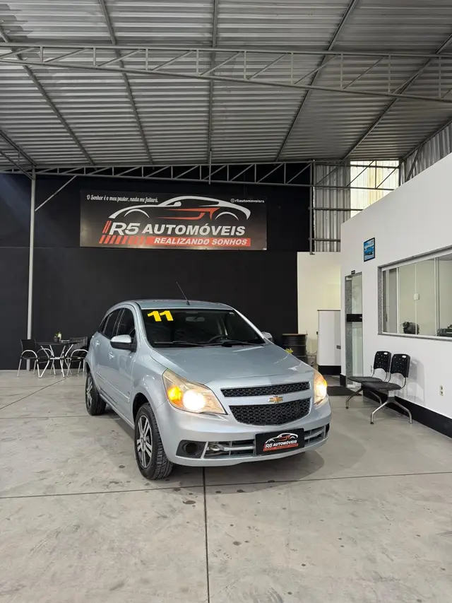 Carro Chevrolet Agile 2011 LTZ 1.4 8V (Flex)