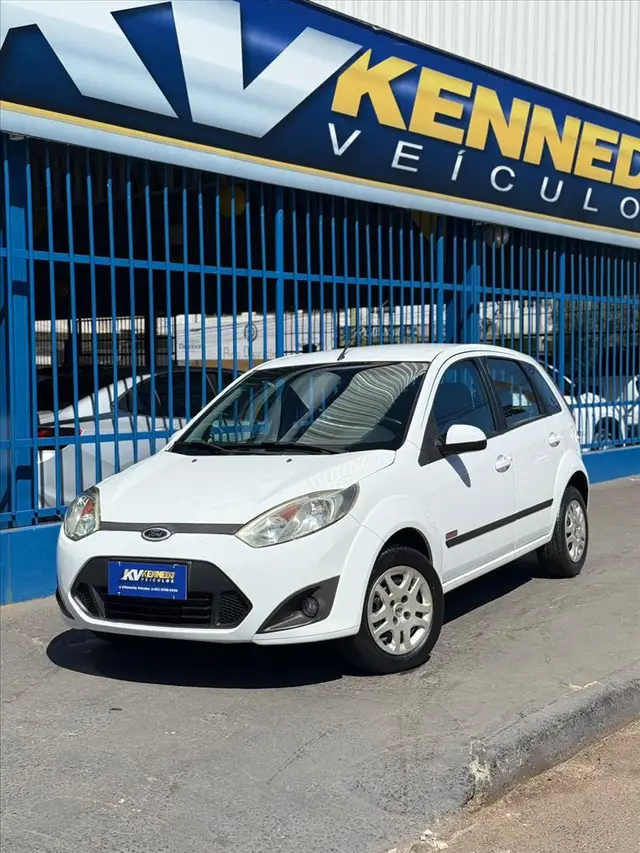Carro Ford Fiesta Hatch 2013 1.6 (Flex)