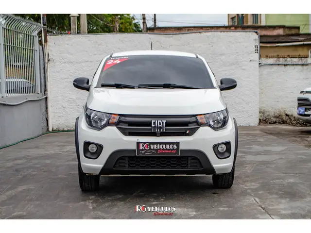 Carro Fiat Mobi 2024 Trekking 1.0