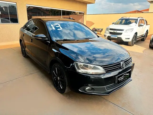 Carro Volkswagen Jetta 2013 2.0 TSI Highline DSG