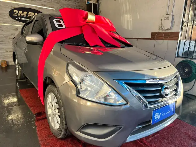 Carro Nissan Versa 2017 1.0 12V (Flex)