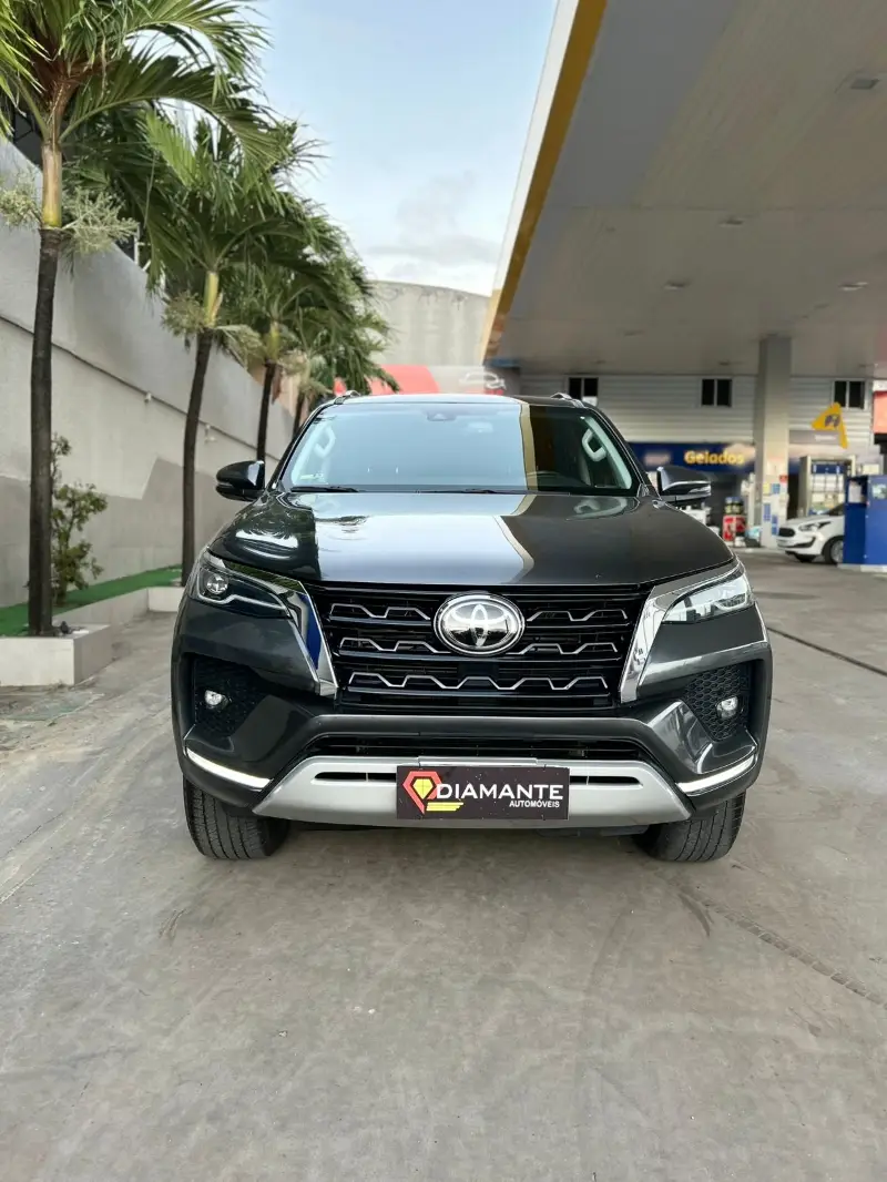 Toyota SW4 SRX 2.8 turbodiesel 7L 4x4 (Aut)