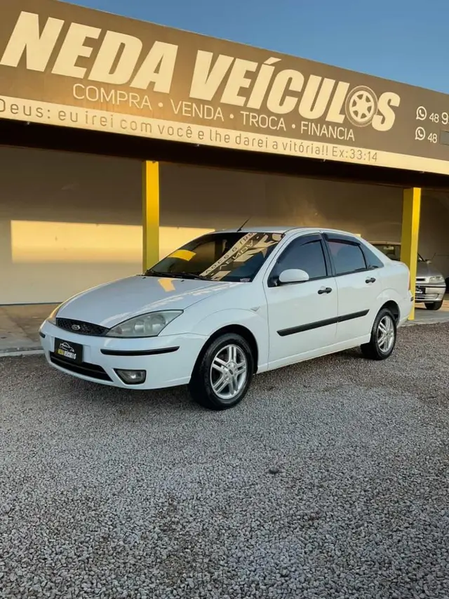Carro Ford Focus Hatch 2006 GLX 1.6 8V