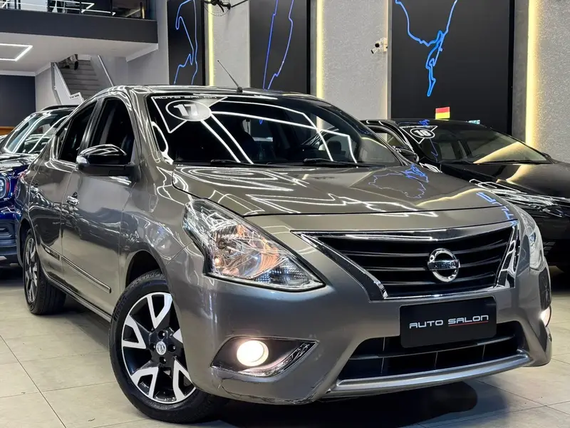 Nissan 1.6 16V Unique CVT (Flex)