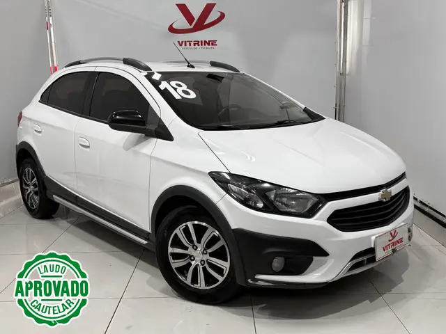 Carro Chevrolet Onix 2018 1.4 Activ SPE/4 (Aut)