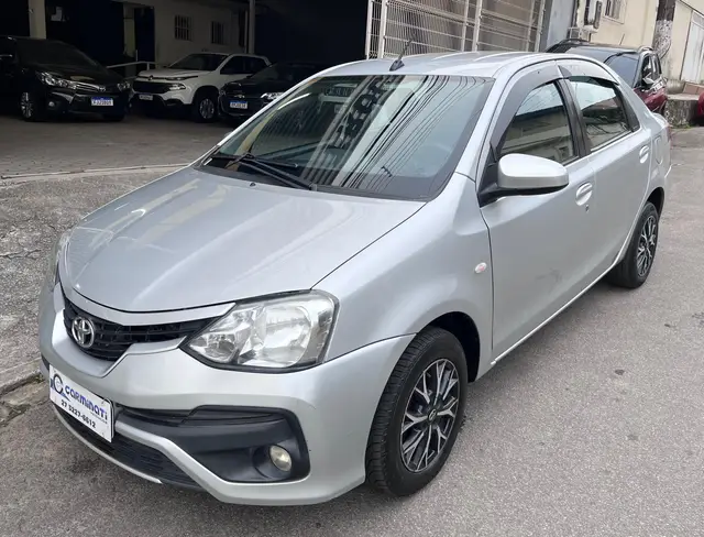 Carro Toyota Etios Sedan 2018 XS 1.5 (Aut) (Flex)