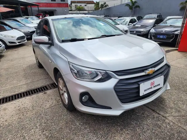 Carro Chevrolet Onix Plus 2020 1.0 LT Turbo (Flex)