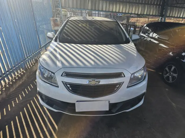 Carro Chevrolet Onix 2015 1.4 LT SPE/4