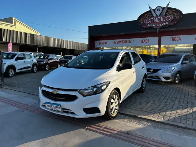 Carro Chevrolet Onix 2020 1.0 (Flex)